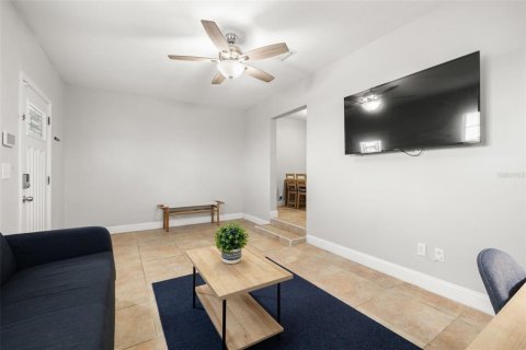 Villa ou maison à vendre à Tampa, Floride: 4 chambres, 185.9 m2 № 1630821 - photo 26