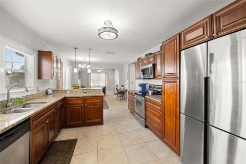 Villa ou maison à vendre à Tampa, Floride: 4 chambres, 185.9 m2 № 1630821 - photo 10