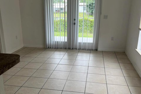 Villa ou maison à vendre à Okeechobee, Floride: 3 chambres, 138.8 m2 № 2178049 - photo 8