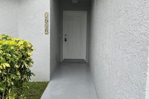 Villa ou maison à vendre à Okeechobee, Floride: 3 chambres, 138.8 m2 № 2178049 - photo 2