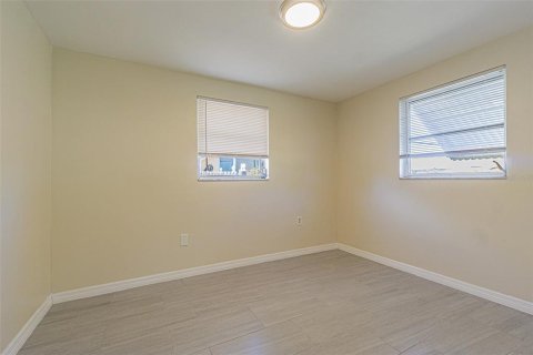 House in Holiday, Florida 2 bedrooms, 79.9 sq.m. № 1640287 - photo 11