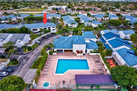 Townhouse in Miami, Florida 2 bedrooms, 111.48 sq.m. № 1864753 - photo 21