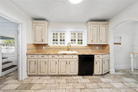 Villa ou maison à vendre à Lakeland, Floride: 3 chambres, 137.59 m2 № 2413412 - photo 14