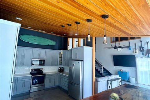 Купить виллу или дом в Эджуотер, Флорида 7 комнат, 222.04м2, № 2266787 - фото 6