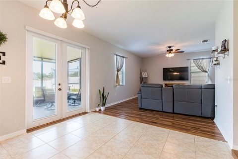 House in Plant City, Florida 5 bedrooms, 254.18 sq.m. № 1757568 - photo 17
