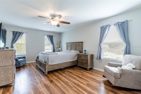 House in Plant City, Florida 5 bedrooms, 254.18 sq.m. № 1757568 - photo 24