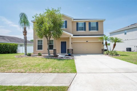 House in Plant City, Florida 5 bedrooms, 254.18 sq.m. № 1757568 - photo 1