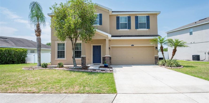 House in Plant City, Florida 5 bedrooms, 254.18 sq.m. № 1757568