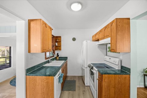 Villa ou maison à vendre à St. Lucie, Floride: 3 chambres, 119.84 m2 № 2188483 - photo 10