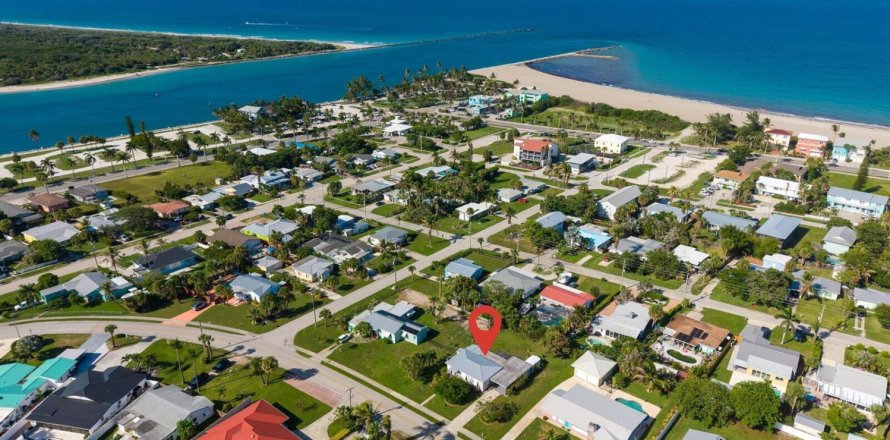 Villa ou maison à St. Lucie, Floride 3 chambres, 119.84 m2 № 2188483