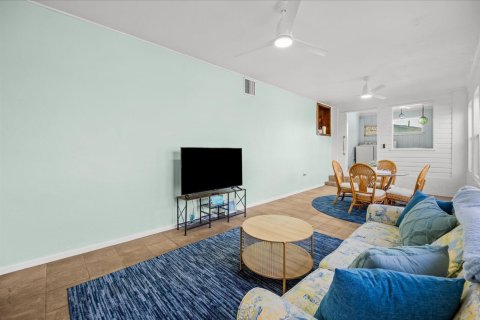 Villa ou maison à vendre à St. Lucie, Floride: 3 chambres, 119.84 m2 № 2188483 - photo 20