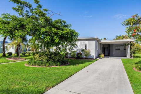 Villa ou maison à vendre à St. Lucie, Floride: 3 chambres, 119.84 m2 № 2188483 - photo 4