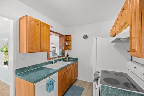 Villa ou maison à vendre à St. Lucie, Floride: 3 chambres, 119.84 m2 № 2188483 - photo 11