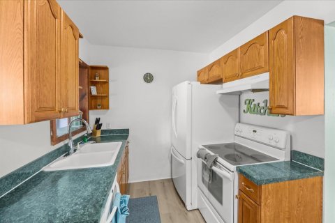 Villa ou maison à vendre à St. Lucie, Floride: 3 chambres, 119.84 m2 № 2188483 - photo 12