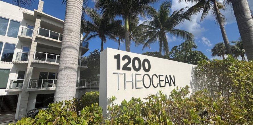 Condo à Hillsboro Beach, Floride, 3 chambres № 1863092