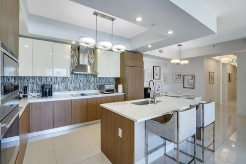 Снять в аренду кондоминиум в Хиллсборо-Бич, Флорида 3 спальни, 174.75м2, № 1863092 - фото 5