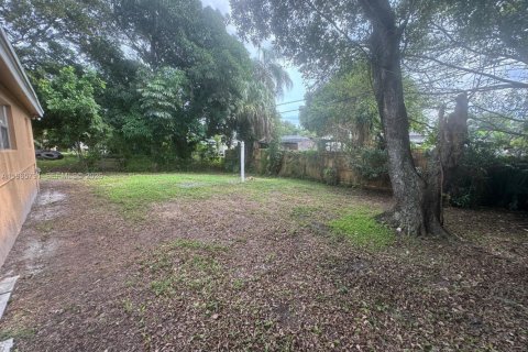 Villa ou maison à louer à Fort Lauderdale, Floride: 3 chambres, 122.91 m2 № 2027411 - photo 8