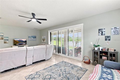 House in Davenport, Florida 3 bedrooms, 176.79 sq.m. № 2354336 - photo 11
