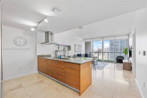 Copropriété à vendre à Miami, Floride: 1 chambre, 73.39 m2 № 1973981 - photo 2