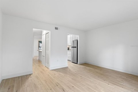 Купить коммерческую недвижимость в Винтер-Парк, Флорида 4 спальни, 185.8м2, № 1900104 - фото 12