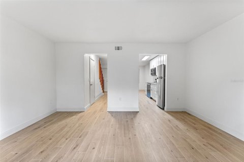 Купить коммерческую недвижимость в Винтер-Парк, Флорида 4 спальни, 185.8м2, № 1900104 - фото 13