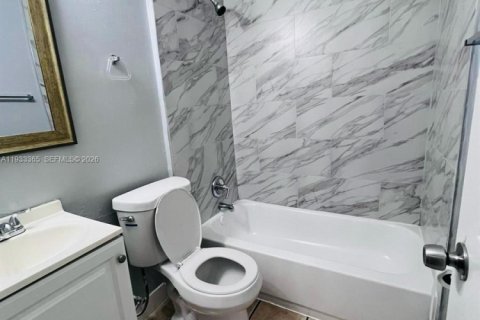 Casa en venta en Jacksonville, Florida, 2 dormitorios, 63.36 m2 № 2152473 - foto 13