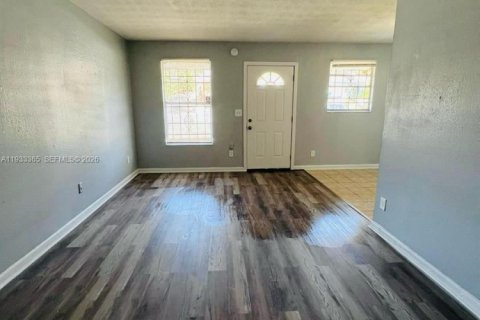 Casa en venta en Jacksonville, Florida, 2 dormitorios, 63.36 m2 № 2152473 - foto 15