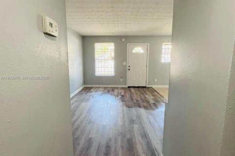 Casa en venta en Jacksonville, Florida, 2 dormitorios, 63.36 m2 № 2152473 - foto 7