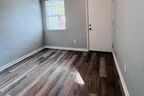 Casa en venta en Jacksonville, Florida, 2 dormitorios, 63.36 m2 № 2152473 - foto 8