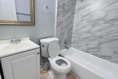 Casa en venta en Jacksonville, Florida, 2 dormitorios, 63.36 m2 № 2152473 - foto 12