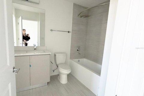 Снять в аренду квартиру в Орландо, Флорида 3 комнаты, 69.68м2, № 2106238 - фото 24