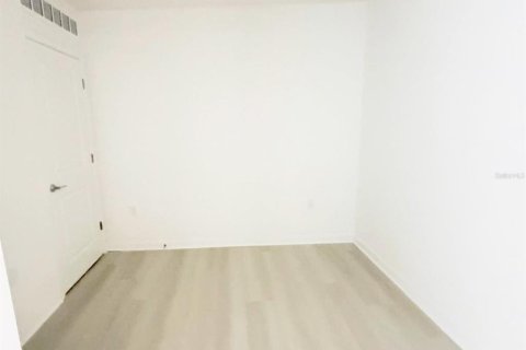Снять в аренду квартиру в Орландо, Флорида 3 комнаты, 69.68м2, № 2106238 - фото 11
