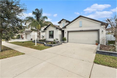House in Wimauma, Florida 4 bedrooms, 200.76 sq.m. № 1525343 - photo 2
