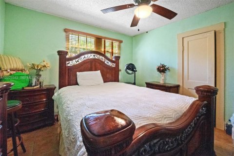 Villa ou maison à vendre à Miami, Floride: 2 chambres, 101.45 m2 № 2085702 - photo 17