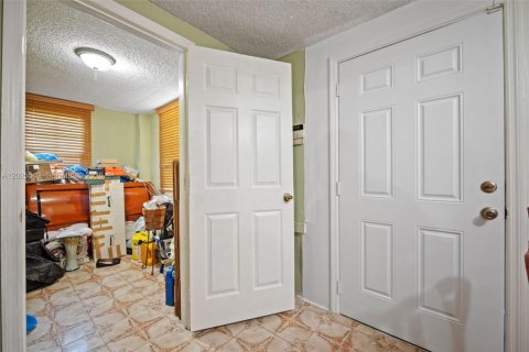 Villa ou maison à vendre à Miami, Floride: 2 chambres, 101.45 m2 № 2085702 - photo 6