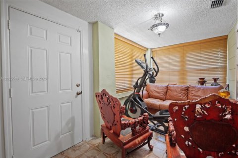 Villa ou maison à vendre à Miami, Floride: 2 chambres, 101.45 m2 № 2085702 - photo 5