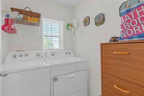 House in Dade City, Florida 3 bedrooms, 140.84 sq.m. № 1725503 - photo 13