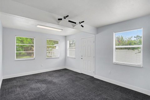 Villa ou maison à vendre à North Port, Floride: 3 chambres, 158.86 m2 № 2283970 - photo 22