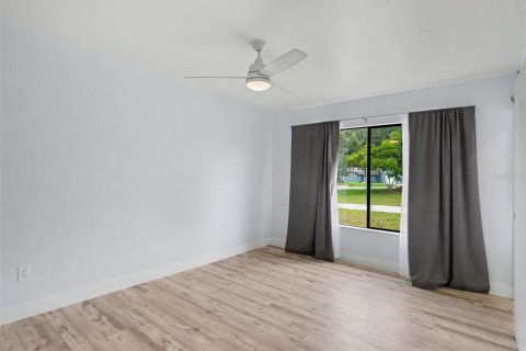 Villa ou maison à vendre à North Port, Floride: 3 chambres, 158.86 m2 № 2283970 - photo 15