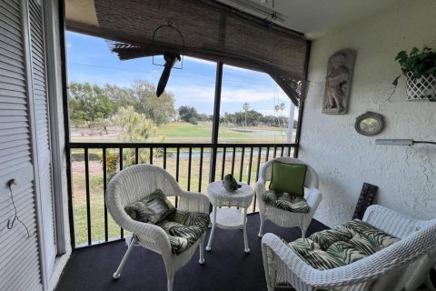 Condo in Lake Worth, Florida, 2 bedrooms № 2261239 - photo 19