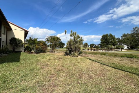 Condo in Lake Worth, Florida, 2 bedrooms № 2261239 - photo 23