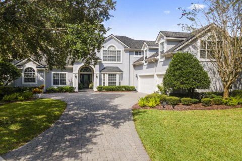 House in Jacksonville, Florida 4 bedrooms, 282.52 sq.m. № 777574 - photo 1