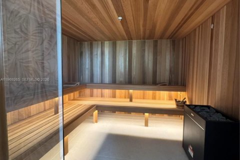 Снять в аренду квартиру в Майами, Флорида 3 спальни, 152.45м2, № 2030039 - фото 16