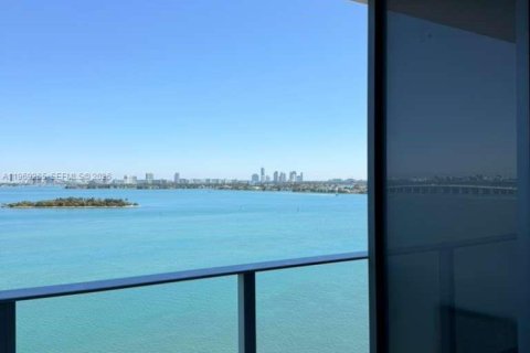 Снять в аренду квартиру в Майами, Флорида 3 спальни, 152.45м2, № 2030039 - фото 25