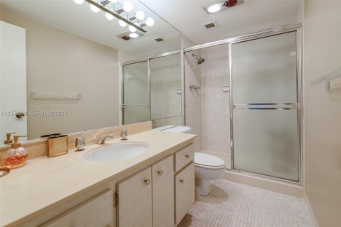 Copropriété à louer à Hallandale Beach, Floride: 3 chambres, 161.65 m2 № 2168791 - photo 21