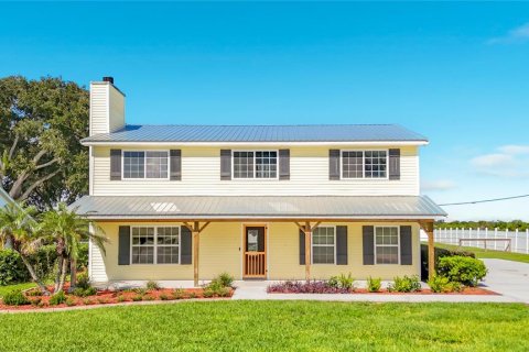 Casa en Frostproof, Florida 5 dormitorios, 252.69 m2 № 2279770