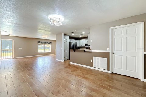 House in Frostproof, Florida 5 bedrooms, 252.69 sq.m. № 2279770 - photo 30