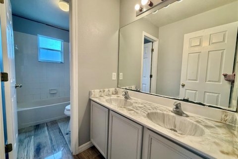 Villa ou maison à louer à Kissimmee, Floride: 4 chambres, 264.49 m2 № 2408927 - photo 20