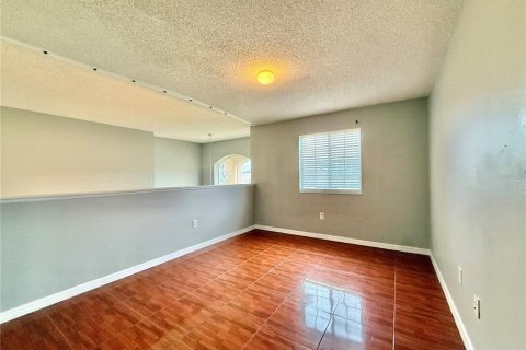 Villa ou maison à louer à Kissimmee, Floride: 4 chambres, 264.49 m2 № 2408927 - photo 12