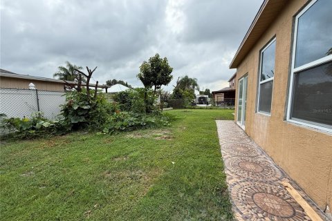 Villa ou maison à louer à Kissimmee, Floride: 4 chambres, 264.49 m2 № 2408927 - photo 29